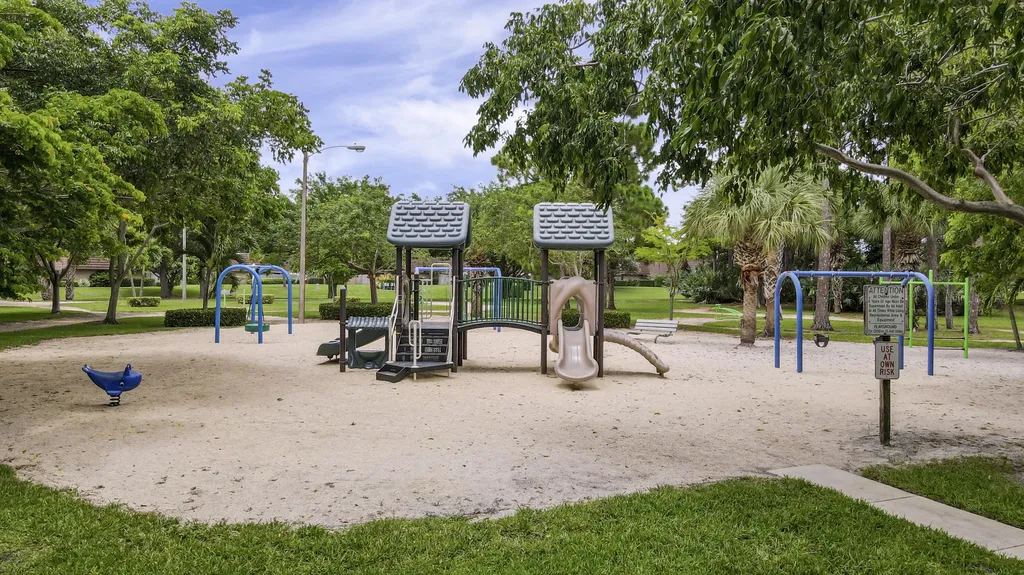 2316 23rd Lane Palm Beach Gardens FL 33418