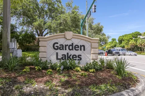 2316 23rd Lane Palm Beach Gardens FL 33418