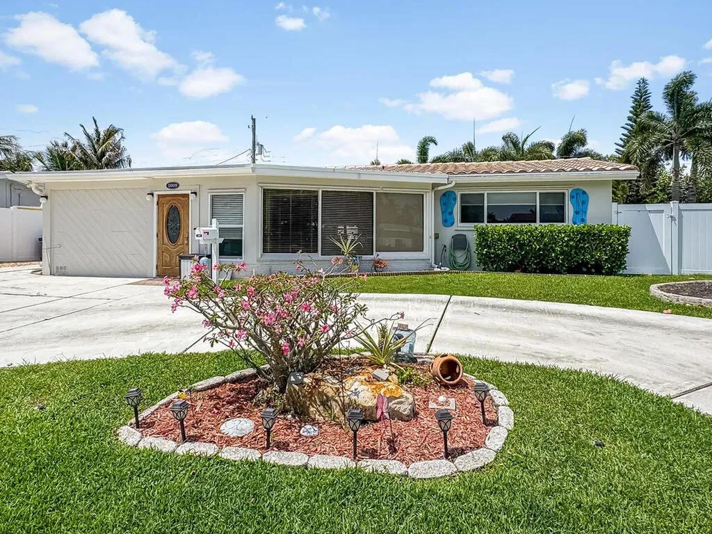 1009 SE 15th Street Deerfield Beach FL 33441
