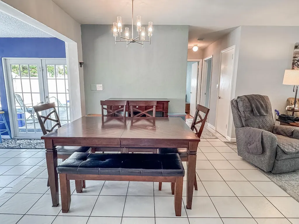 1009 SE 15th Street Deerfield Beach FL 33441