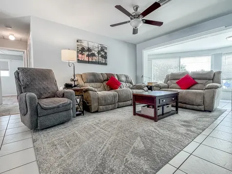 1009 SE 15th Street Deerfield Beach FL 33441
