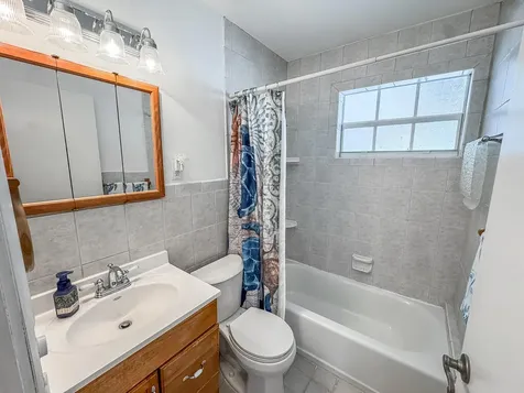 1009 SE 15th Street Deerfield Beach FL 33441