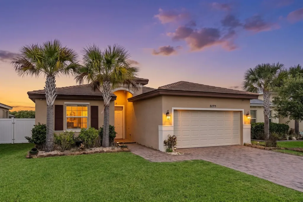 8095 NW Greenbank Circle Port St Lucie FL 34987