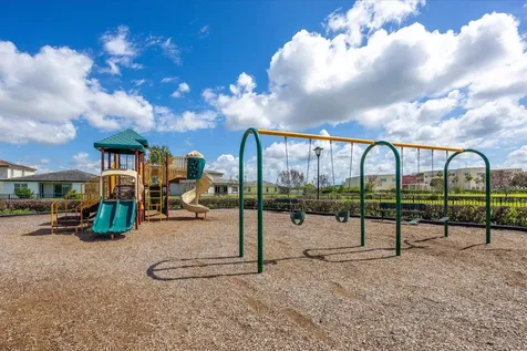 8095 NW Greenbank Circle Port St Lucie FL 34987