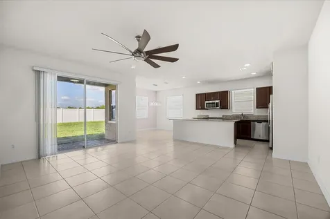 8095 NW Greenbank Circle Port St Lucie FL 34987