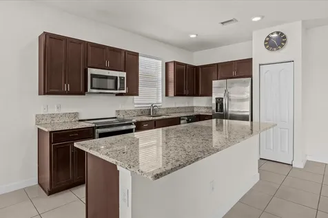 8095 NW Greenbank Circle Port St Lucie FL 34987