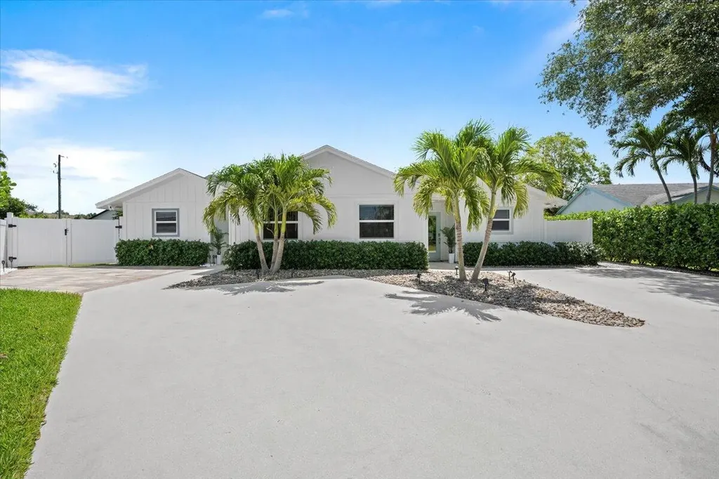 6075 Francis Street Jupiter FL 33458