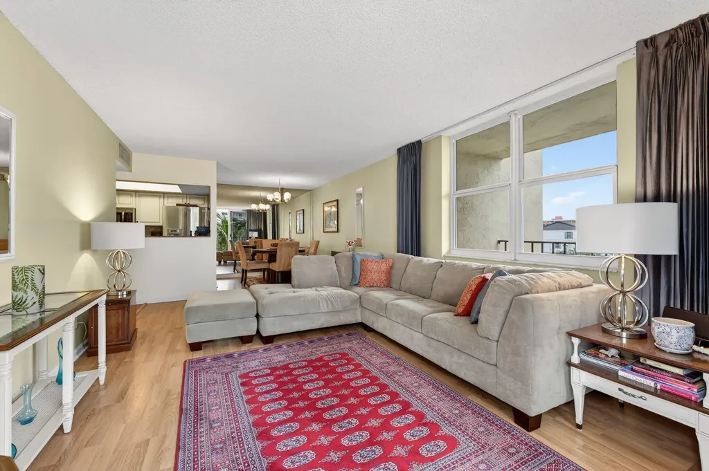 1009 N Ocean Boulevard Pompano Beach FL 33062