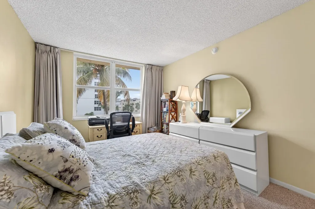 1009 N Ocean Boulevard Pompano Beach FL 33062
