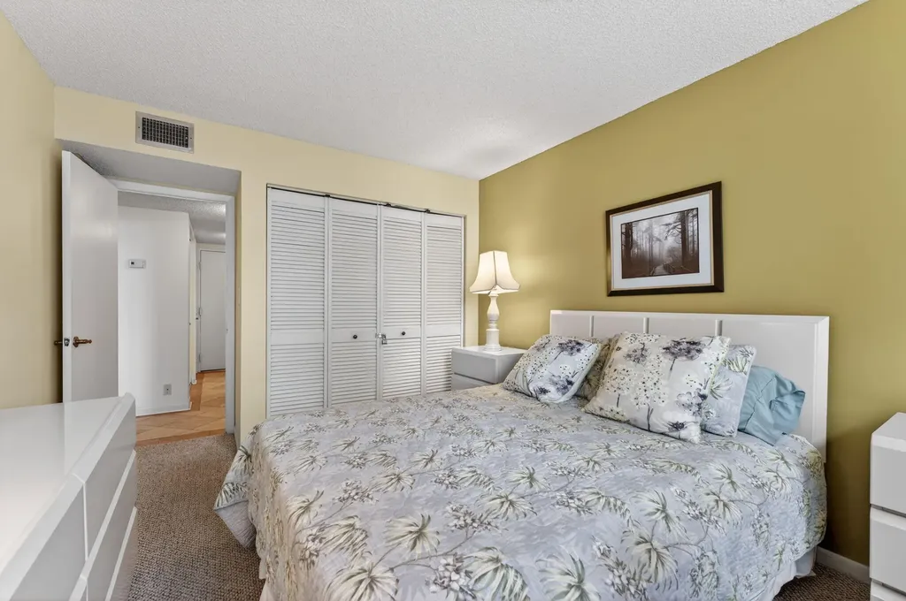 1009 N Ocean Boulevard Pompano Beach FL 33062
