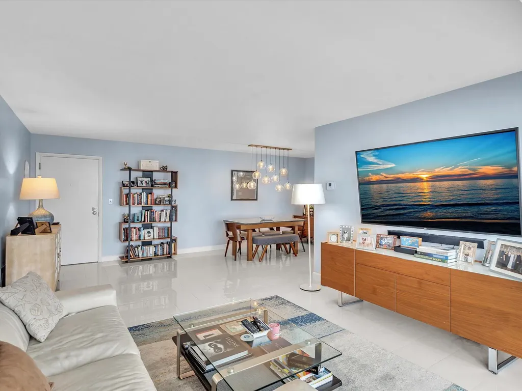 2841 N Ocean Boulevard Fort Lauderdale FL 33308