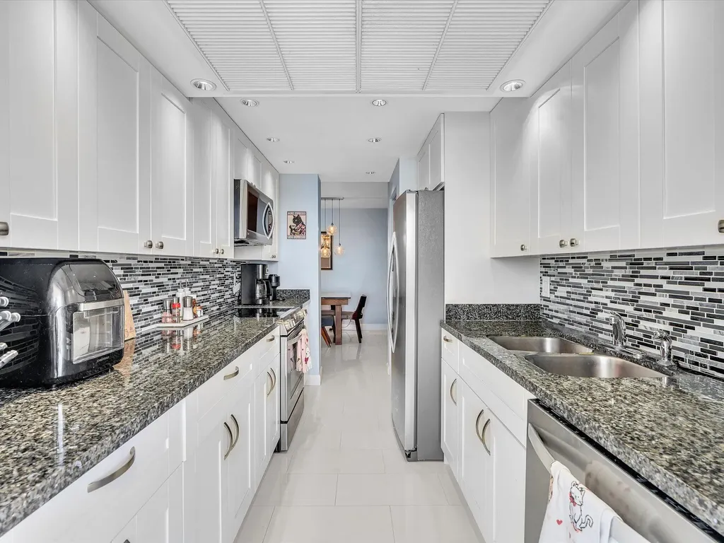 2841 N Ocean Boulevard Fort Lauderdale FL 33308