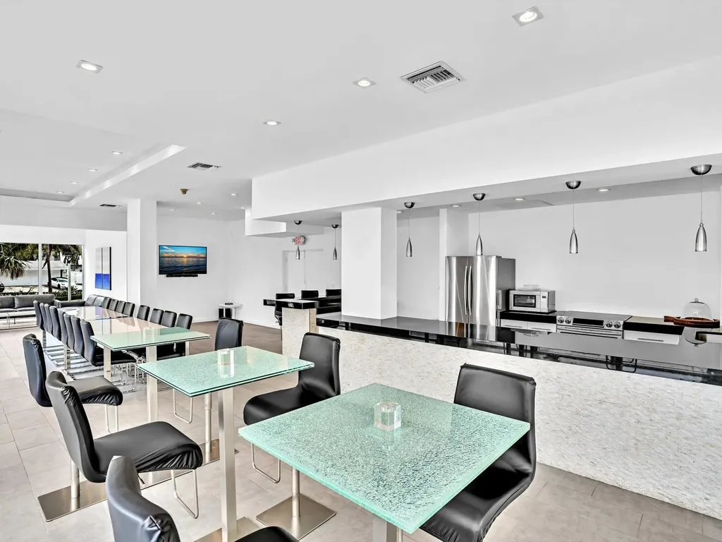2841 N Ocean Boulevard Fort Lauderdale FL 33308