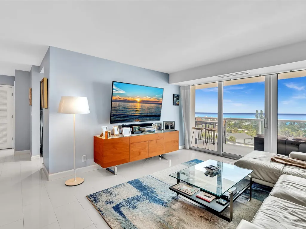 2841 N Ocean Boulevard Fort Lauderdale FL 33308