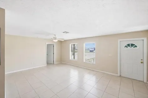667 SE Faith Terrace Port St Lucie FL 34983
