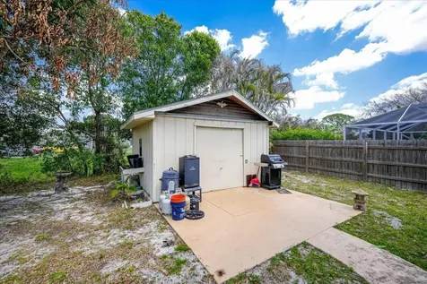 667 SE Faith Terrace Port St Lucie FL 34983
