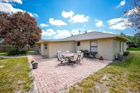 667 SE Faith Terrace Port St Lucie FL 34983
