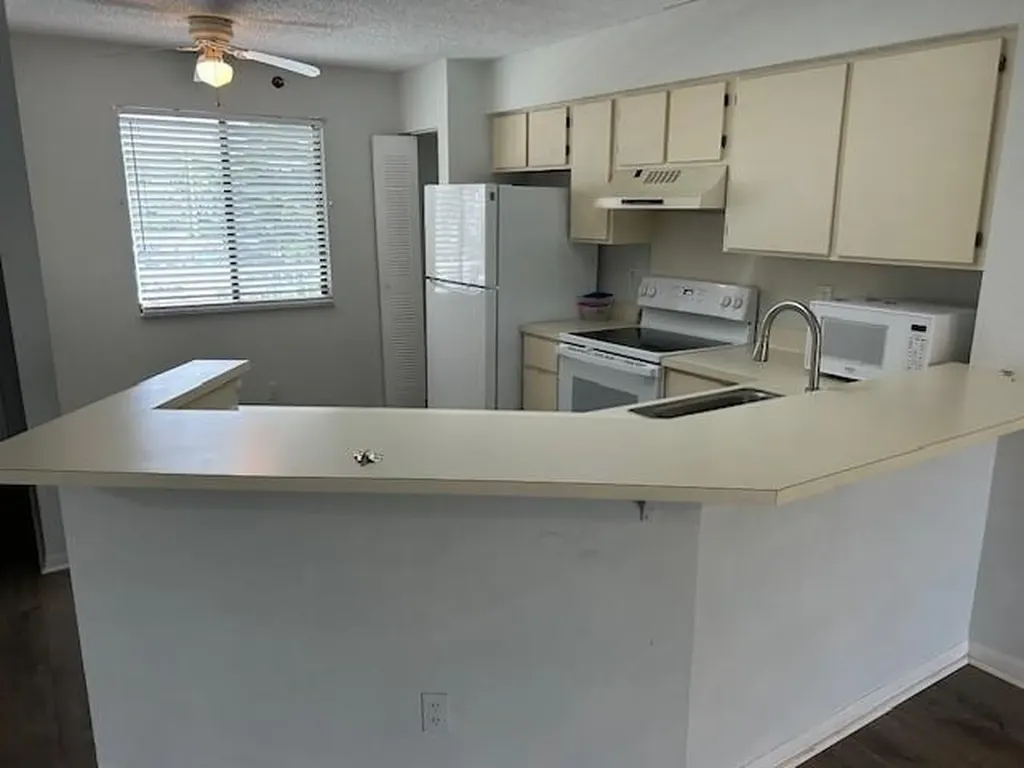 2215 Cypress Island Drive Pompano Beach FL 33069