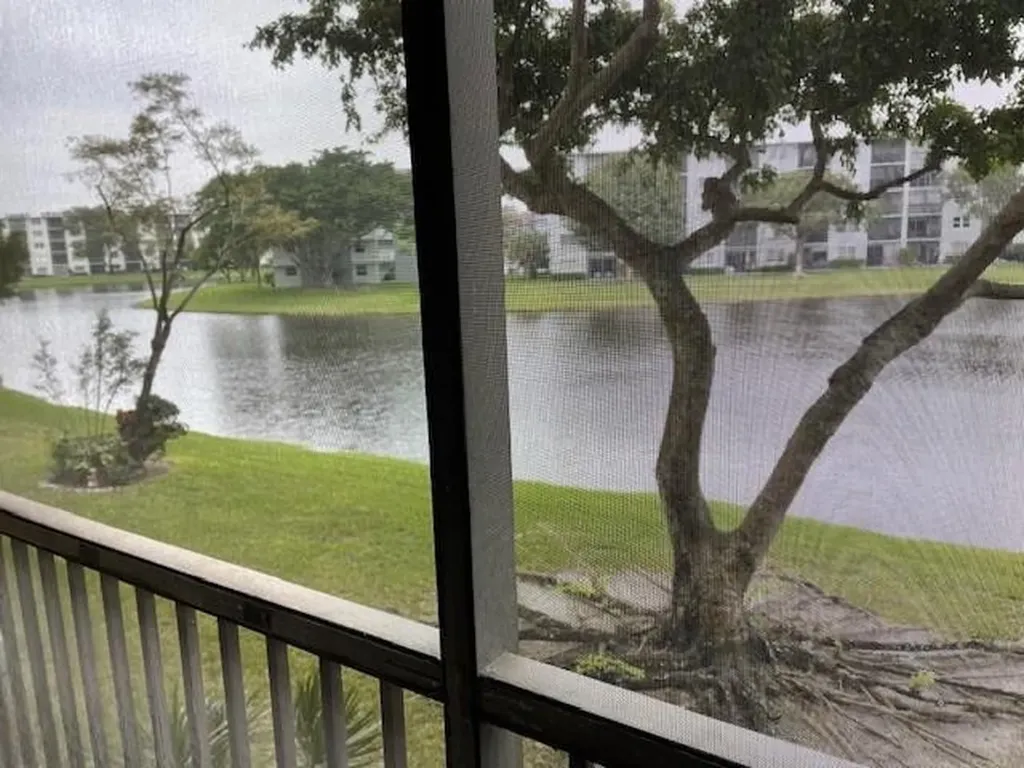 2215 Cypress Island Drive Pompano Beach FL 33069