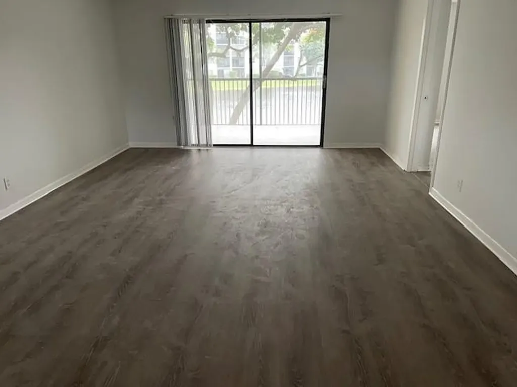 2215 Cypress Island Drive Pompano Beach FL 33069