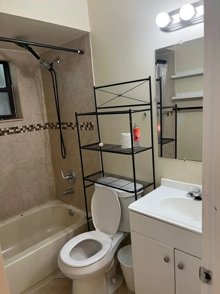 6131 SW 42nd Place Davie FL 33314