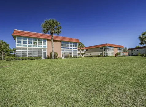 67 Royal Oak Drive Vero Beach FL 32962