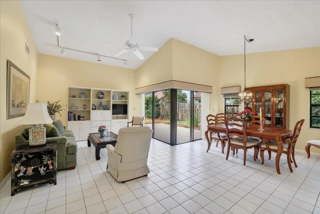 1235 NW 21st Terrace Delray Beach FL 33445