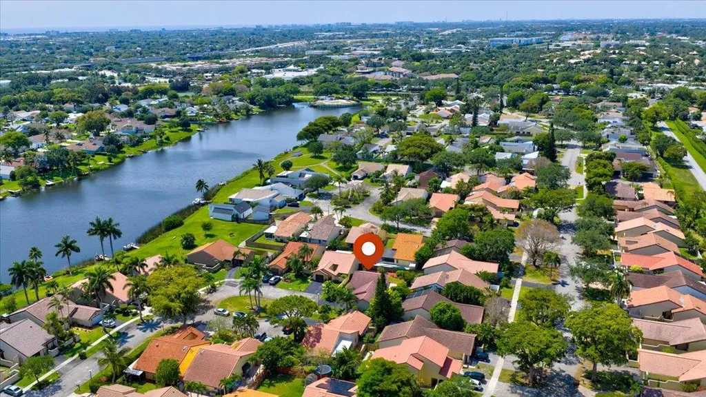 1235 NW 21st Terrace Delray Beach FL 33445
