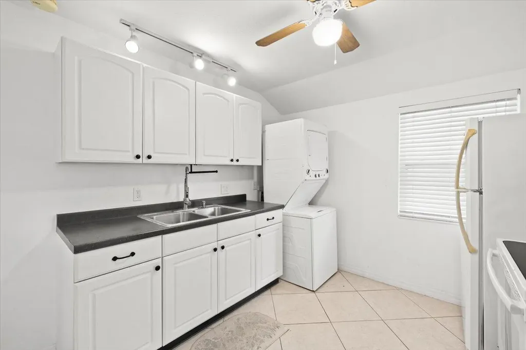 915 N K Street Lake Worth Beach FL 33460