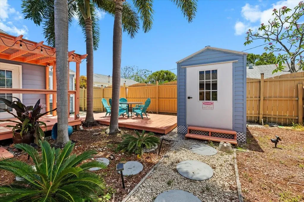 915 N K Street Lake Worth Beach FL 33460