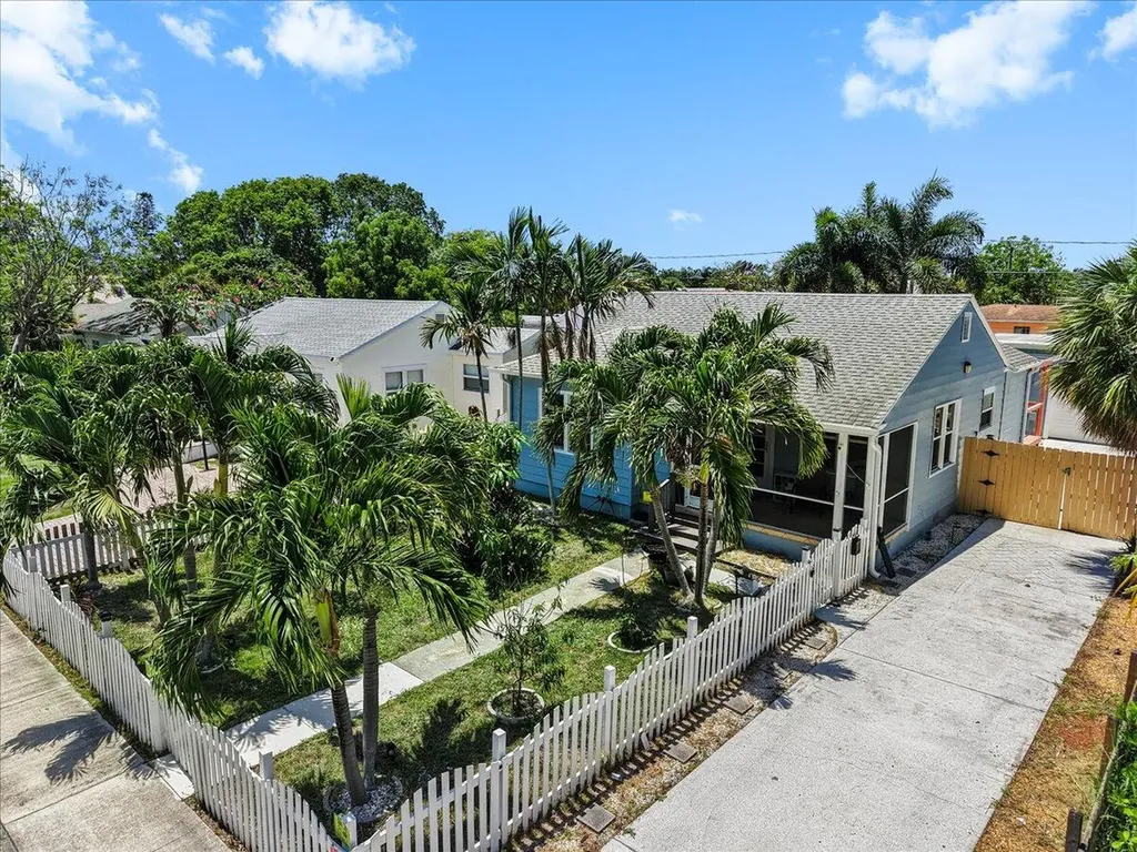 915 N K Street Lake Worth Beach FL 33460