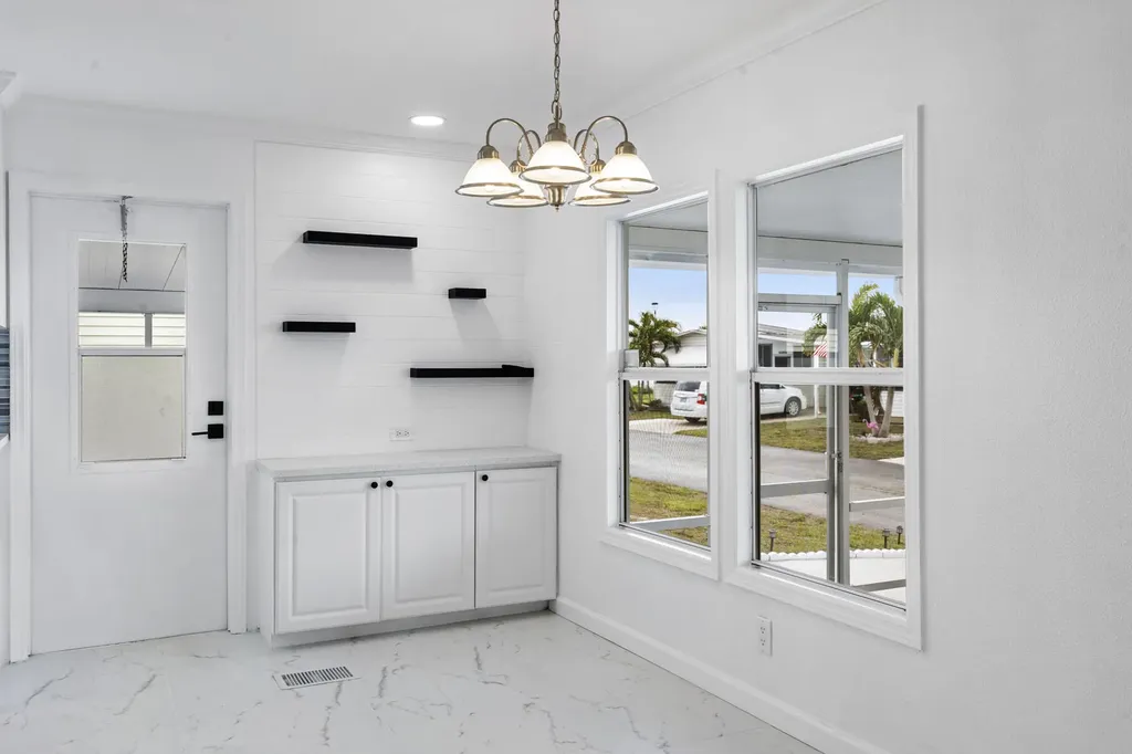 57003 Antilles Boynton Beach FL 33436