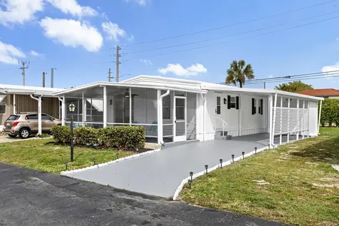57003 Antilles Boynton Beach FL 33436