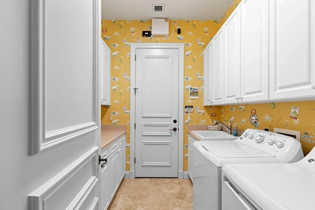 841 Harbour Isle Place North Palm Beach FL 33410