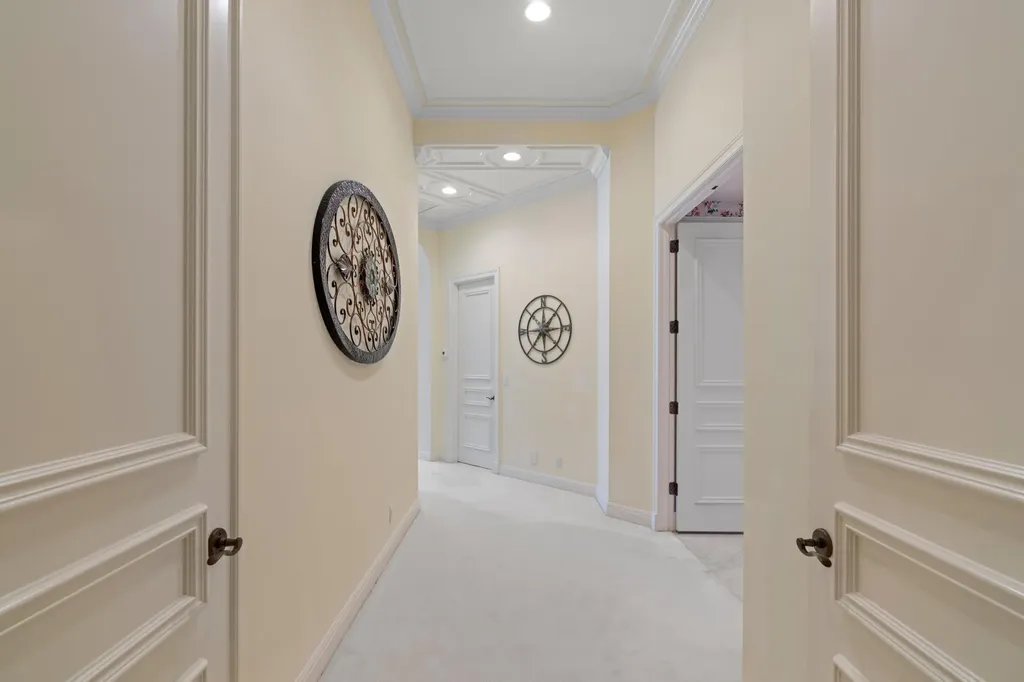 841 Harbour Isle Place North Palm Beach FL 33410