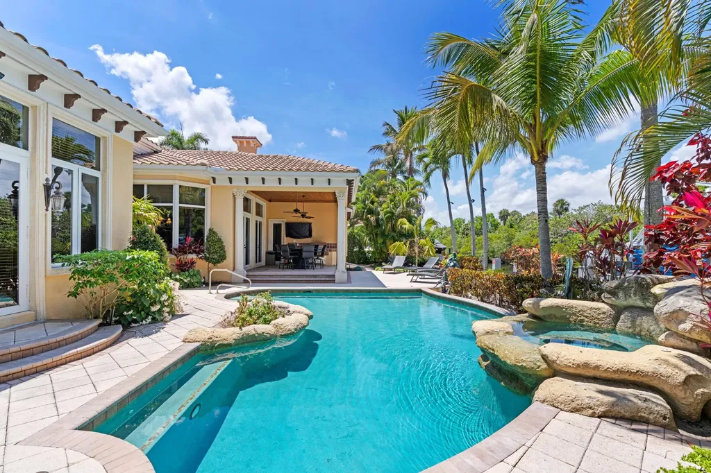 841 Harbour Isle Place North Palm Beach FL 33410