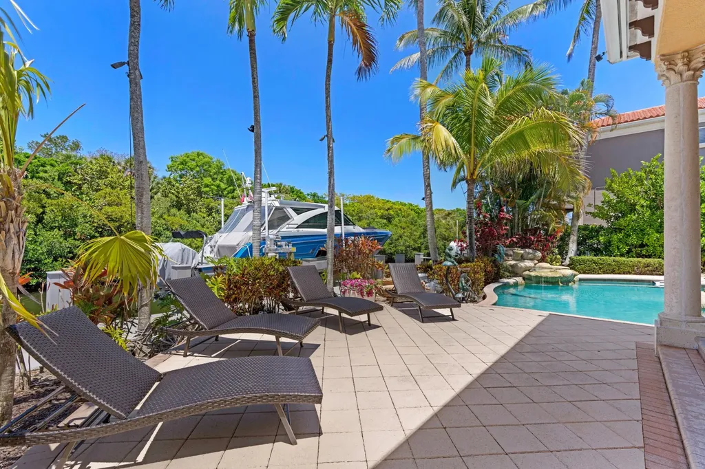 841 Harbour Isle Place North Palm Beach FL 33410