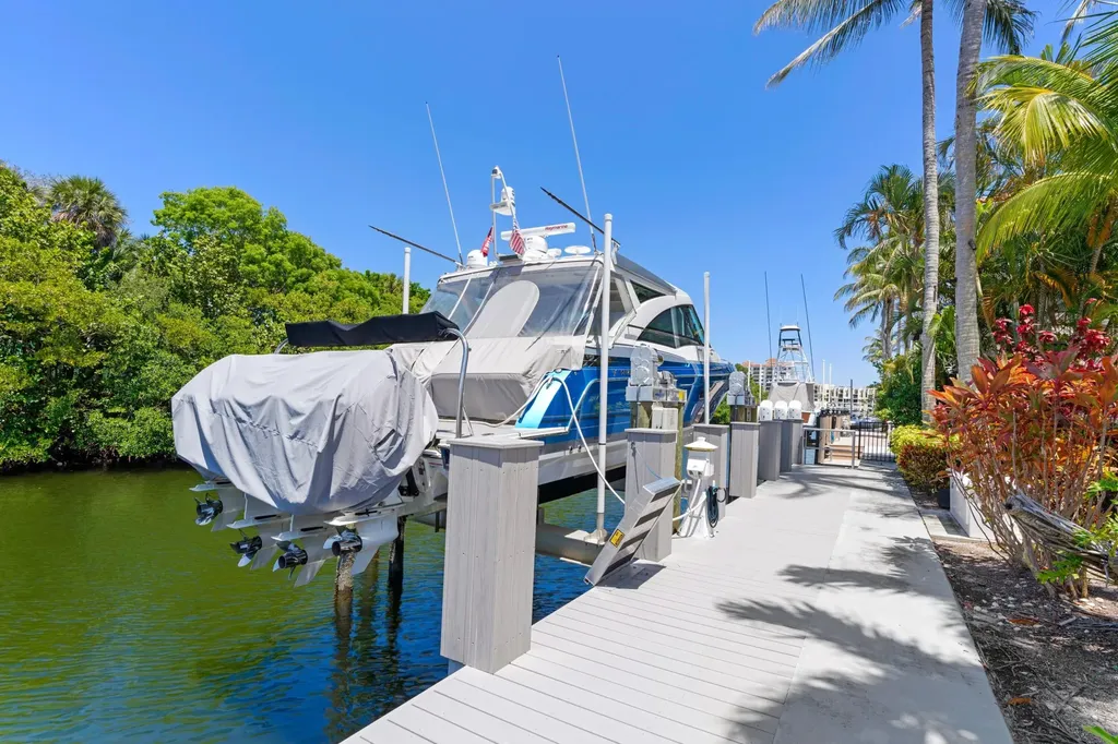 841 Harbour Isle Place North Palm Beach FL 33410