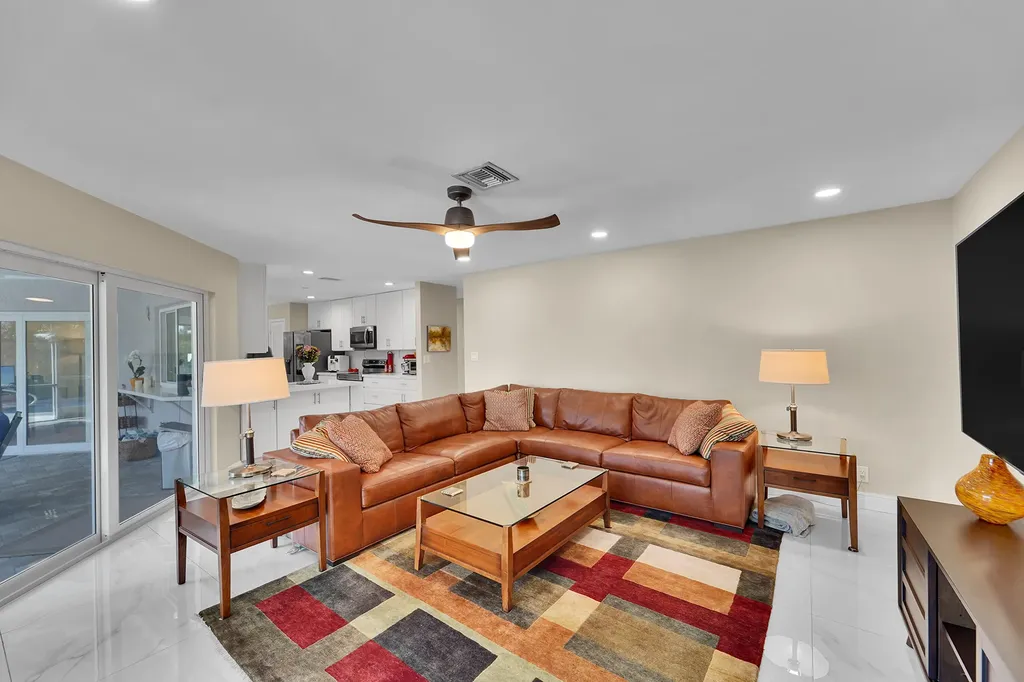 2133 NW 116th Terrace Coral Springs FL 33071