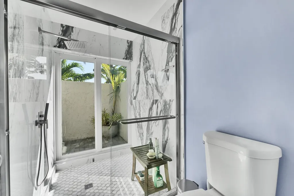 2133 NW 116th Terrace Coral Springs FL 33071