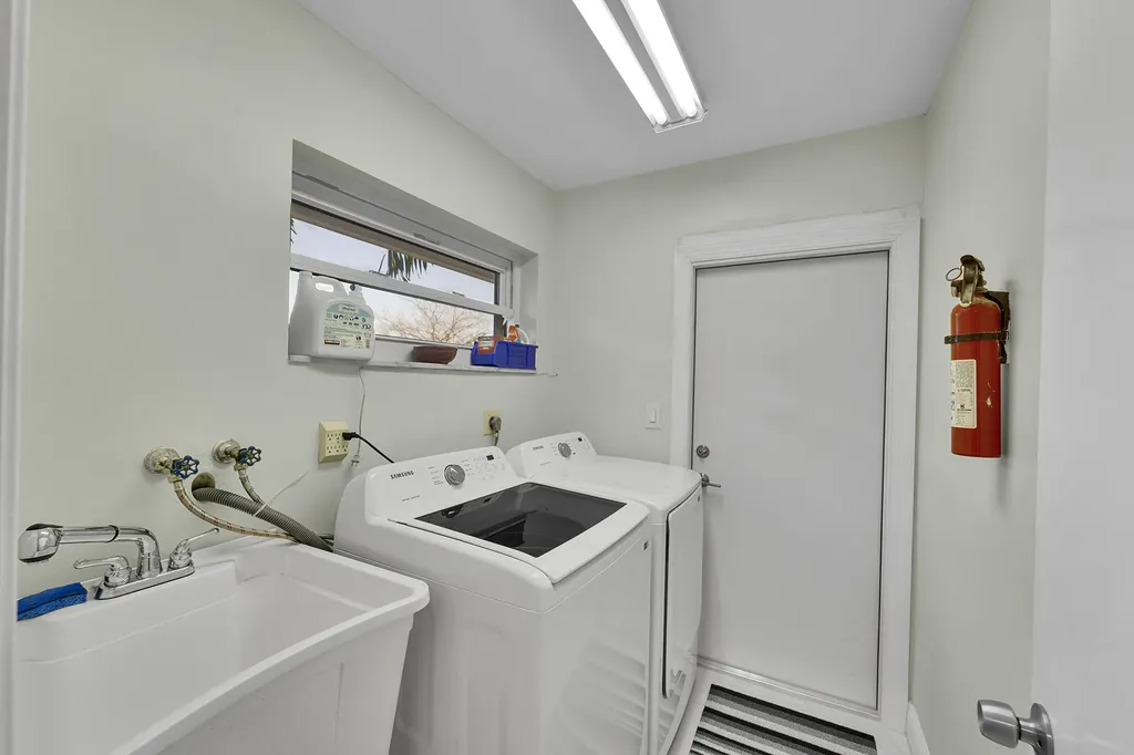 2133 NW 116th Terrace Coral Springs FL 33071
