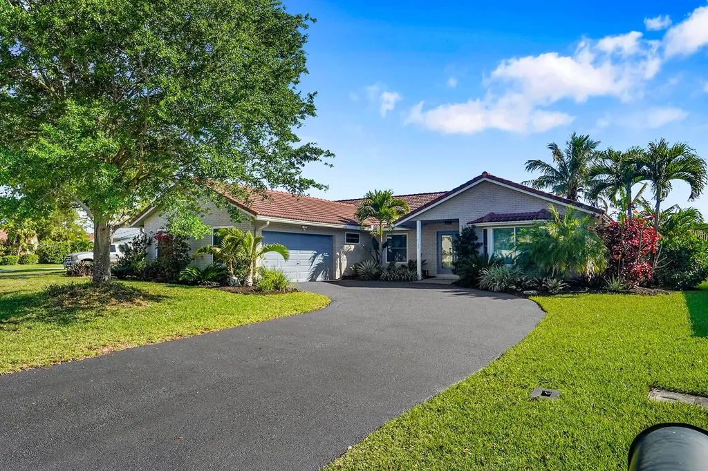 2133 NW 116th Terrace Coral Springs FL 33071
