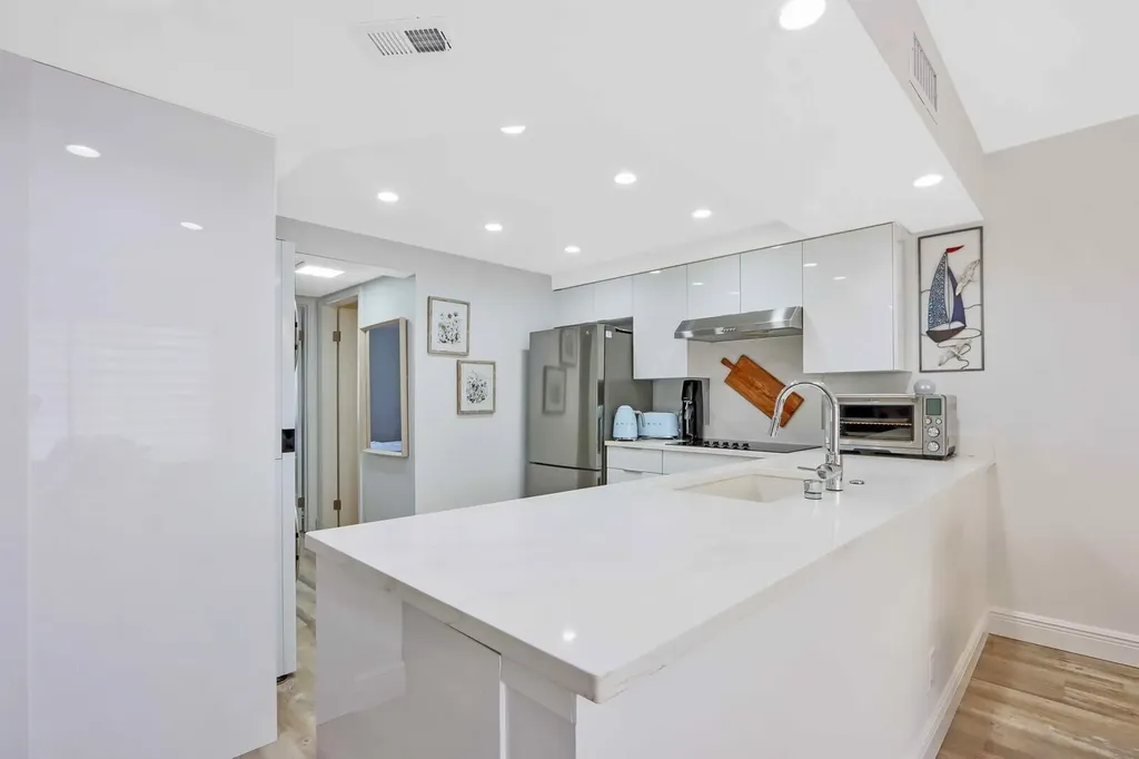 1605 S Us Highway 1 Jupiter FL 33477