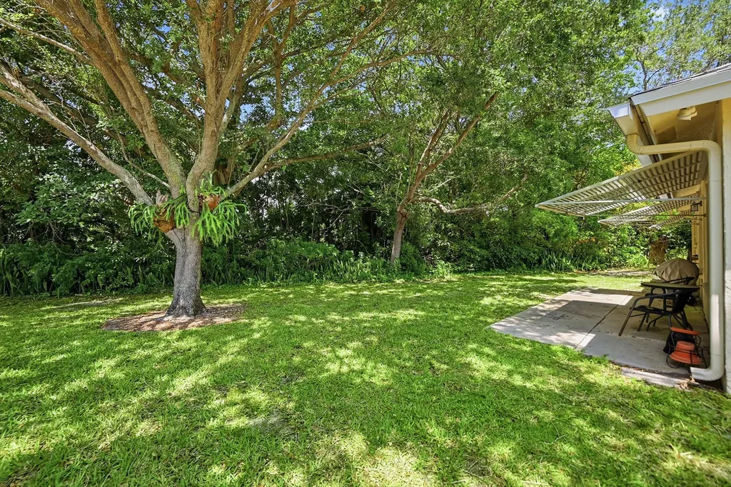 321 Del Rio Boulevard Boca Raton FL 33432