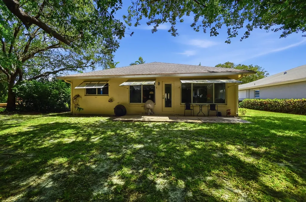 321 Del Rio Boulevard Boca Raton FL 33432