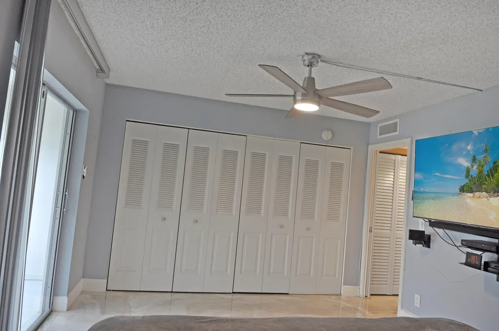 238 Chatham L West Palm Beach FL 33417