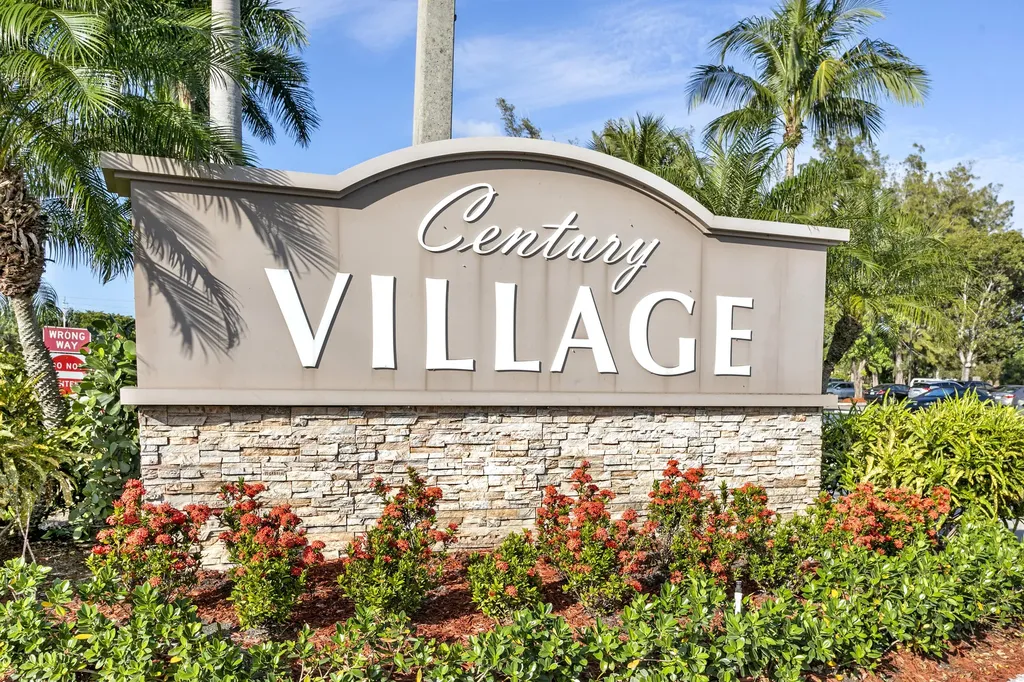 238 Chatham L West Palm Beach FL 33417