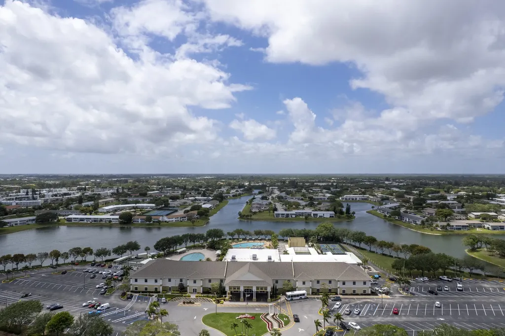 238 Chatham L West Palm Beach FL 33417