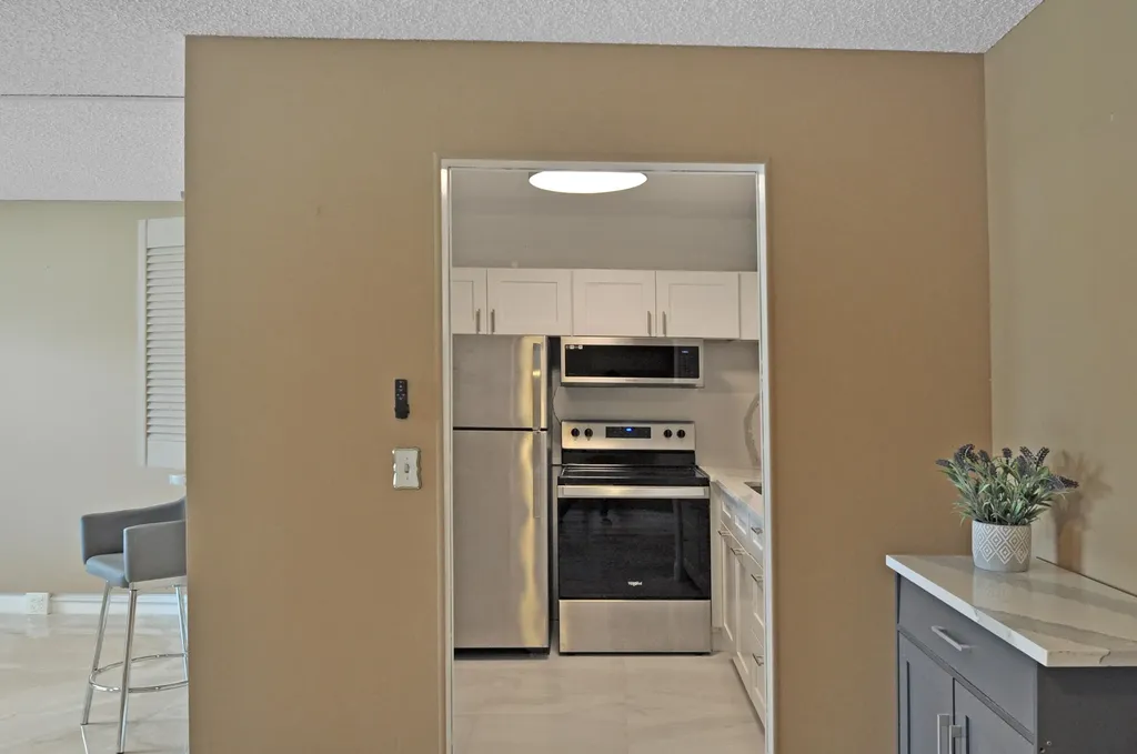 238 Chatham L West Palm Beach FL 33417