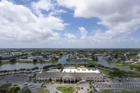 238 Chatham L West Palm Beach FL 33417
